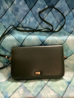 Buxton Forest Green Crossbody Wallet Shoulder Bag with Gold Accent